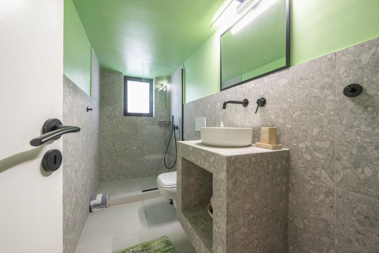 Comfy And Modern Apartment أثينا المظهر الخارجي الصورة