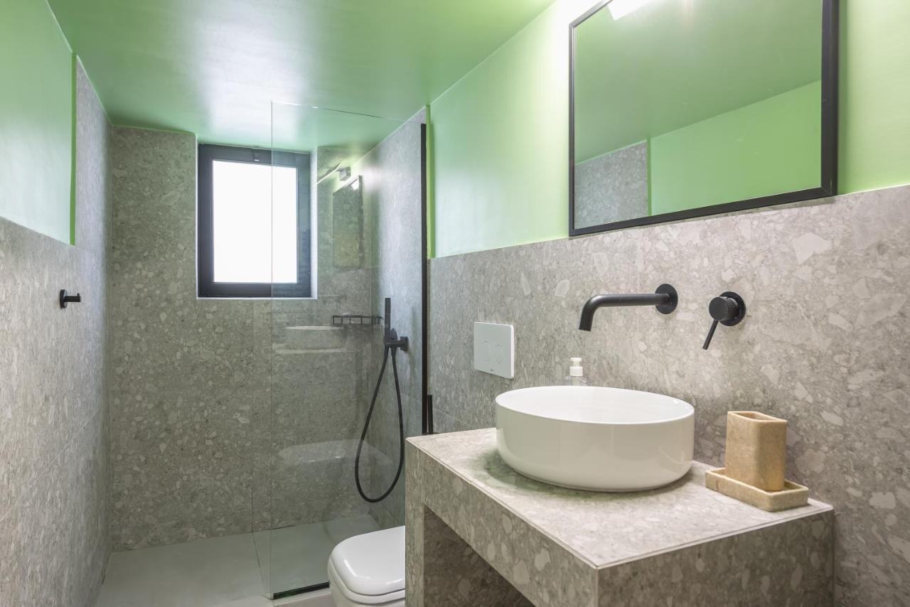 Comfy And Modern Apartment أثينا المظهر الخارجي الصورة